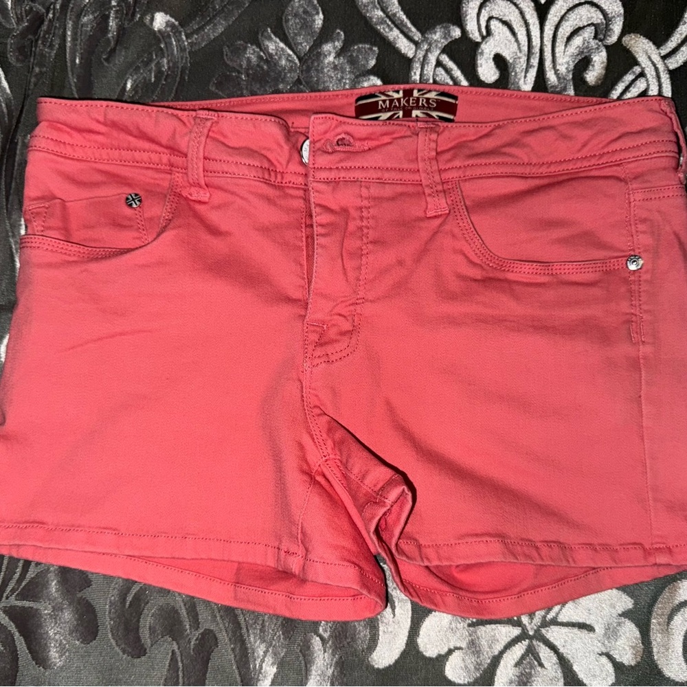 Maker of True Originals, Women's Coral Shorts, Sz 30